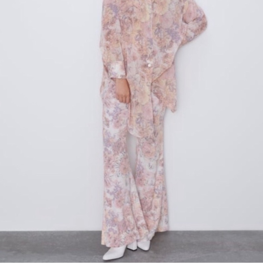 Zara Medium floral pants. - Picture 3 of 6